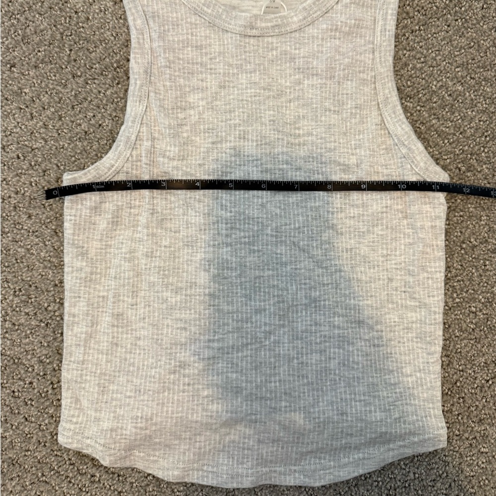 NWT Light Gray Ribbed Tank Top - Picture 8 of 9